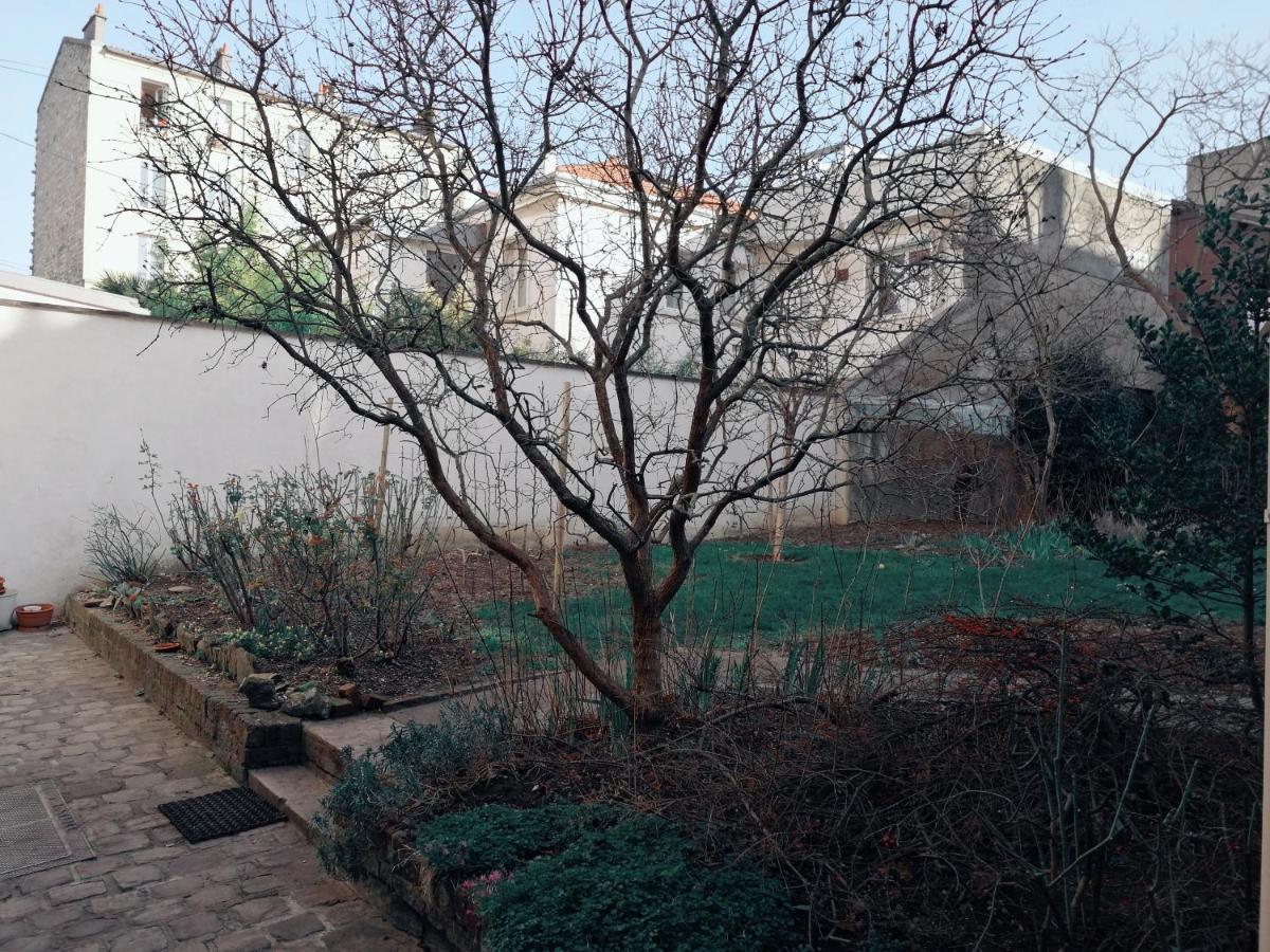 Studio Situe Dans Un Quartier Calme Et Residentiel A Montrouge A Seulement 2 Minutes Du Metro ภายนอก รูปภาพ
